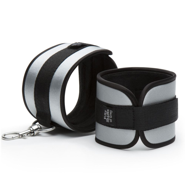FSOG-The Weekend-Hard Limits Bed Restraint Kit-Product Image-02_result